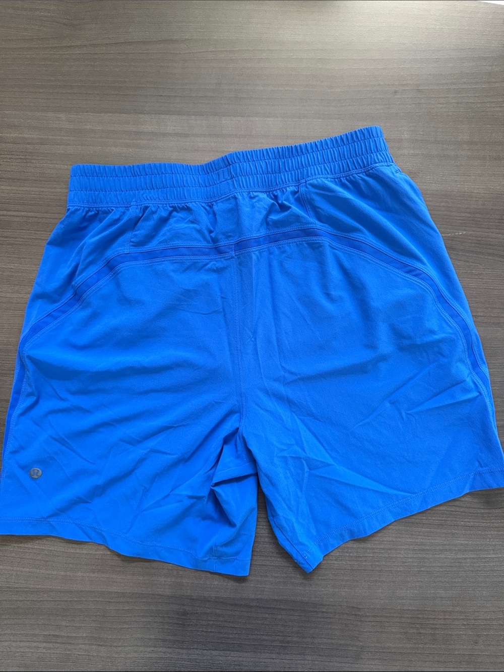 lululemon athletica Men's Electric Blue Performance Shorts - Picture 2 of 3